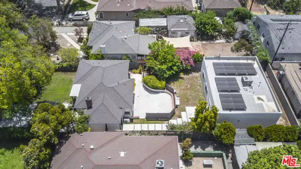 North Hollywood (los Angeles), CA 91606,6213 Farmdale Avenue