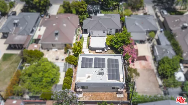 North Hollywood (los Angeles), CA 91606,6213 Farmdale Avenue