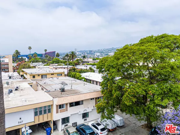 West Hollywood, CA 90048,553 N Flores Street