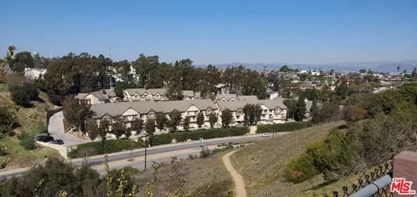 4600 Don Lorenzo Drive #13, Los Angeles, CA 90008