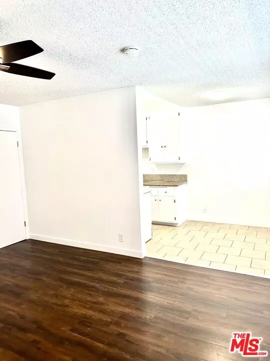 Inglewood, CA 90304,4115 W Century Boulevard #9