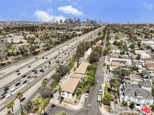 Los Angeles, CA 90018,1973 W 22nd Street