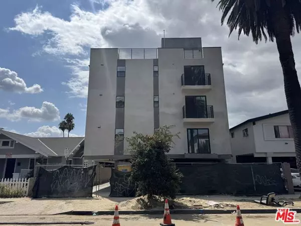 Van Nuys (los Angeles), CA 91411,14728 Friar Street