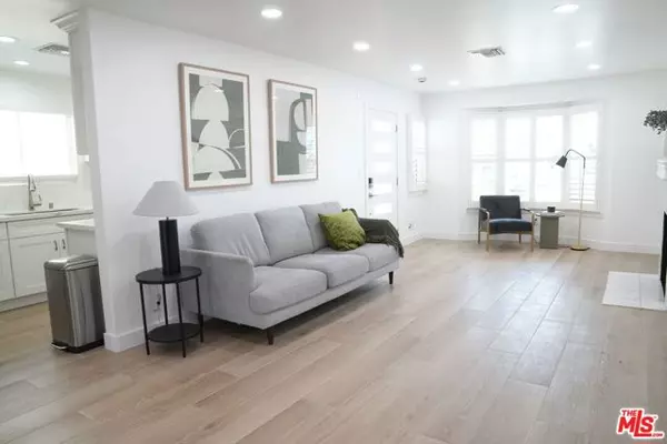 Los Angeles, CA 90043,4243 W 58th Place