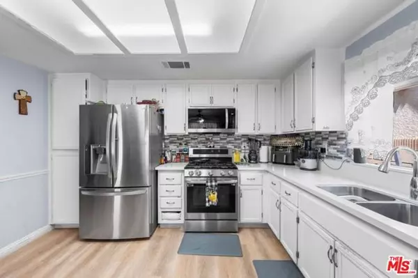 Lancaster, CA 93535,43656 5th Street