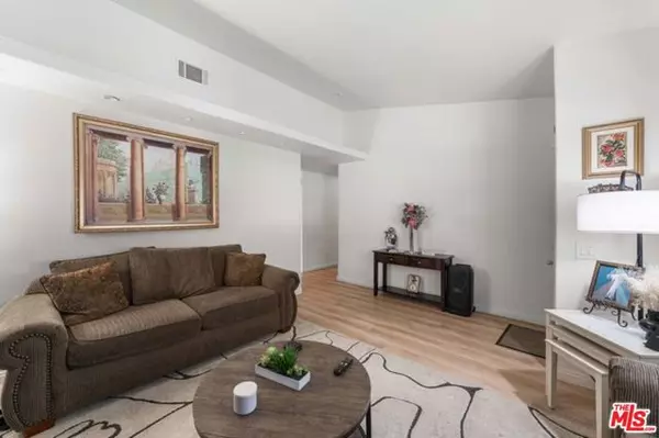 Lancaster, CA 93535,43656 5th Street