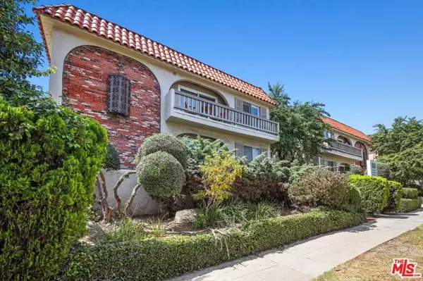 12033 Goshen Avenue #8, Los Angeles, CA 90049
