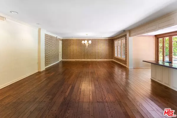 Woodland Hills (los Angeles), CA 91364,5347 Winnetka Avenue