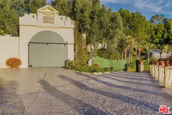 Los Angeles, CA 90077,1401 Bel Air Road