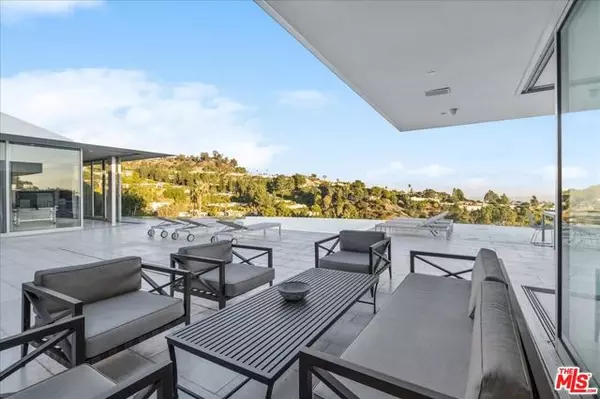 Beverly Hills, CA 90210,1620 Carla