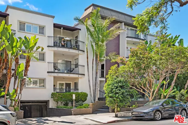 625 N Flores Street #304, West Hollywood, CA 90048