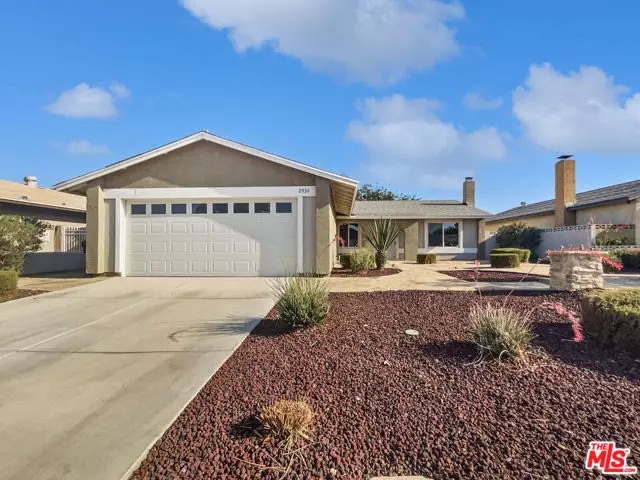 2930 Casamia Avenue, Palmdale, CA 93550
