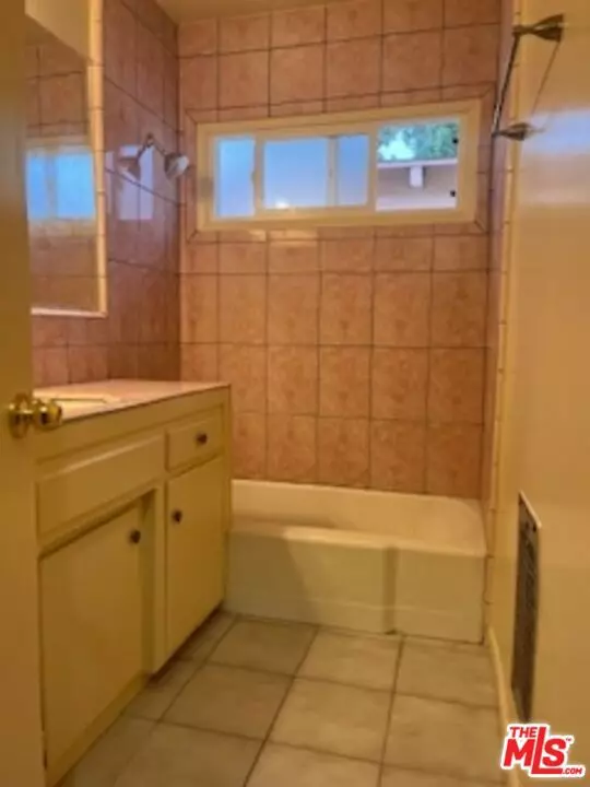 Inglewood, CA 90303,2635 W Imperial Highway #5