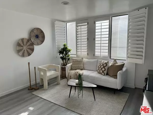 Marina Del Rey, CA 90292,14 Mast Street #3