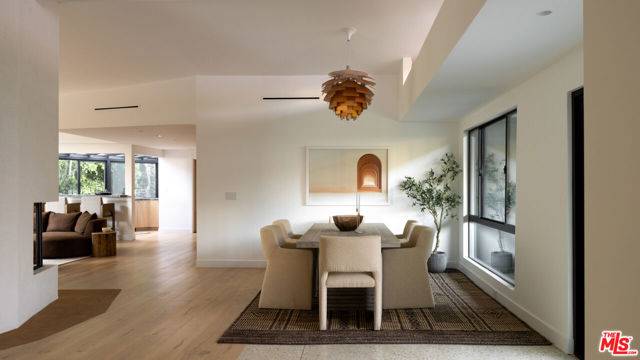 2247 Chelan Place, Los Angeles, CA 90046