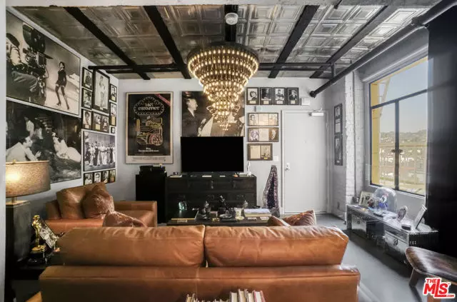 6253 Hollywood Boulevard #903, Los Angeles, CA 90028