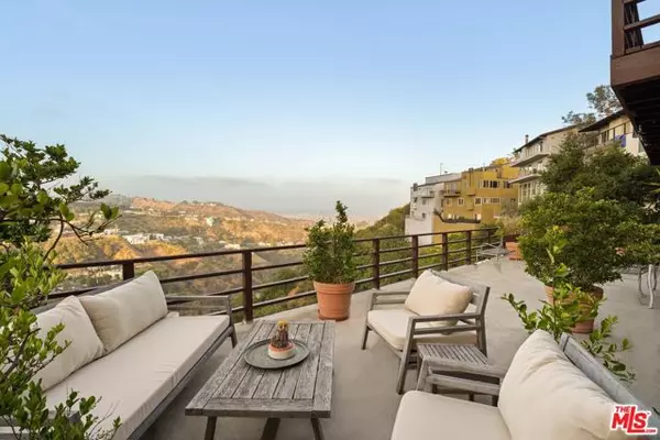 2154 Beech Knoll Road, Los Angeles, CA 90046