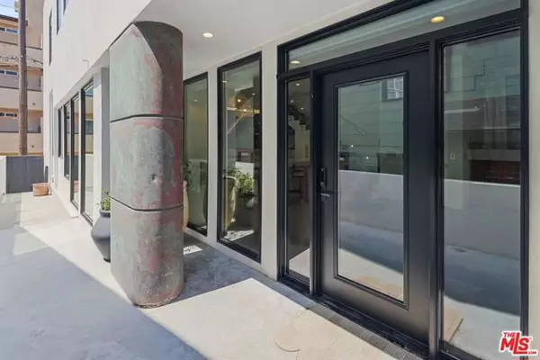 Marina Del Rey, CA 90292,15 Reef Street