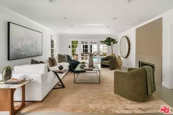 Beverly Hills, CA 90210,725 N Doheny Drive