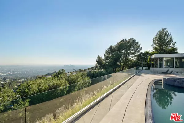 Beverly Hills, CA 90210,1610 Carla