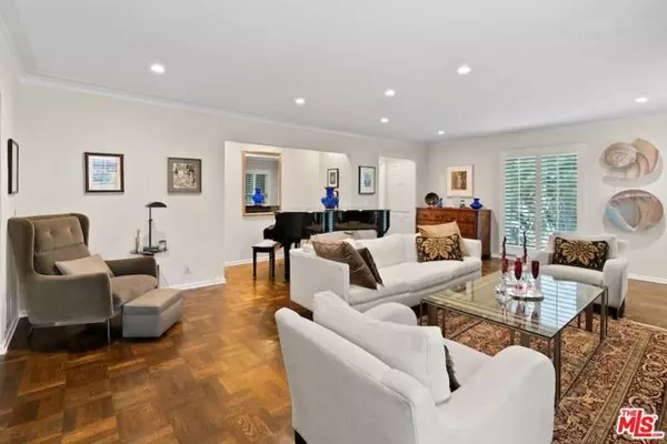 Los Angeles, CA 90024,11051 Strathmore Drive #1