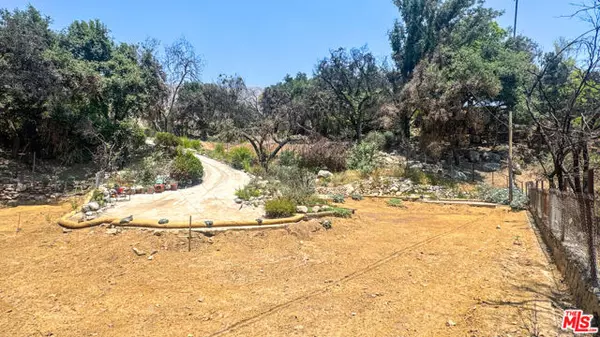 Altadena, CA 91001,1308 Sunny Oaks Circle