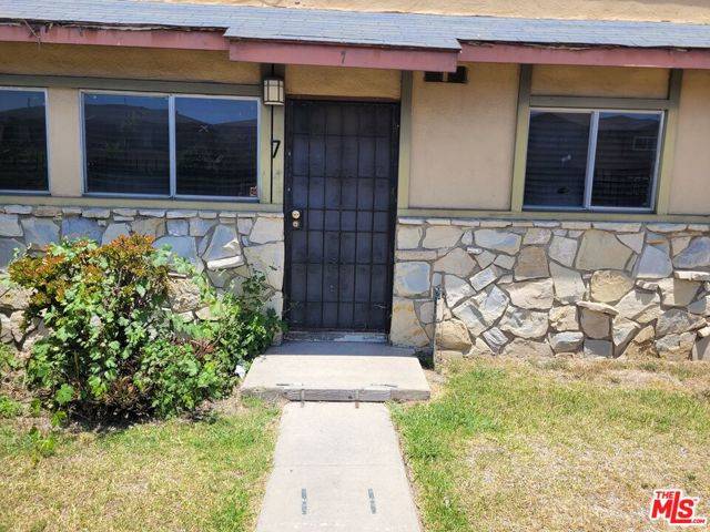 7 Scottsdale Drive, Carson, CA 90745