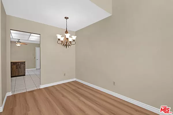 Camarillo, CA 93012,25126 Village 25