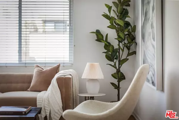 Venice (los Angeles), CA 90291,122 Thornton Place