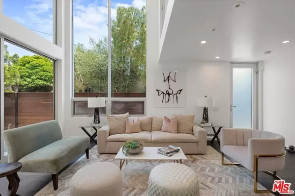 Venice (los Angeles), CA 90291,483 Carroll Canal Court