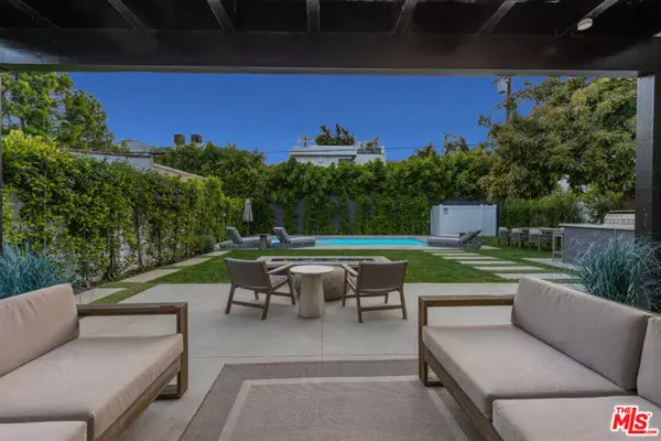 Los Angeles, CA 90046,731 N Curson Avenue