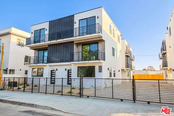 North Hollywood (los Angeles), CA 91606,11736 Gilmore Street