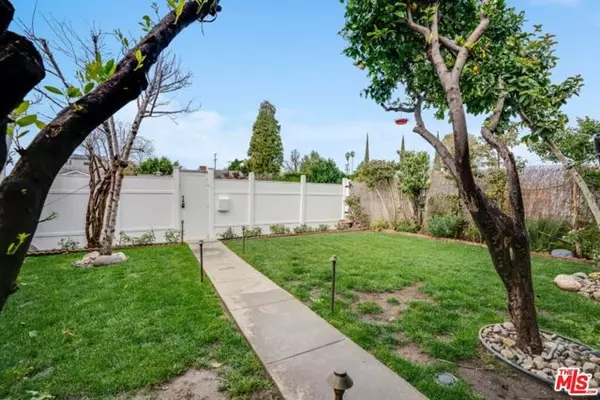 Sherman Oaks, CA 91401,5514 Woodman Avenue