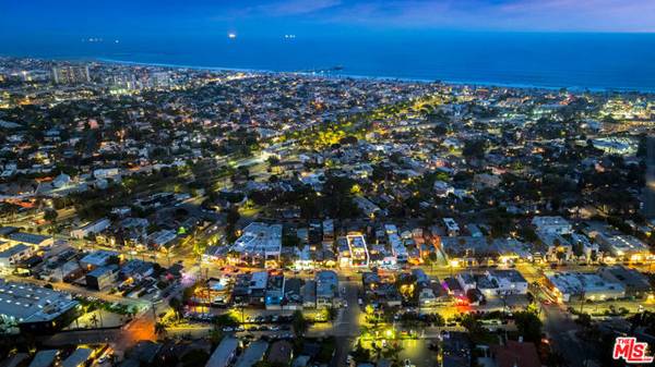 Venice (los Angeles), CA 90291,1430 Abbot Kinney Boulevard