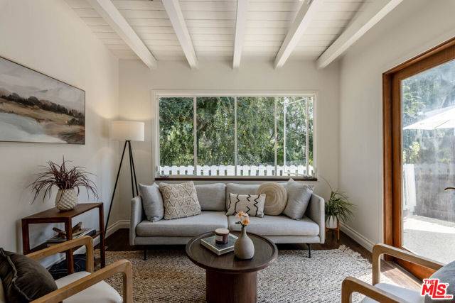 South Pasadena, CA 91030,842 Oneonta Drive