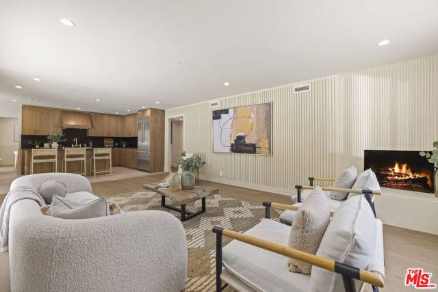 11268 Dona Lola Drive, Studio City (los Angeles), CA 91604