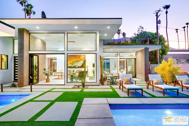 Palm Springs, CA 92262,2233 N Vista Drive