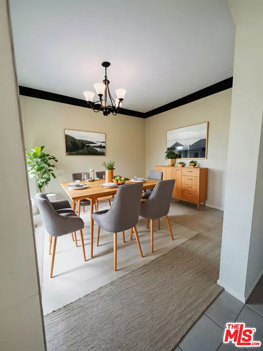 Los Angeles, CA 90019,1303 S RIMPAU