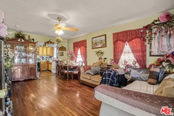 San Pedro (los Angeles), CA 90731,586 W MacArthur Avenue