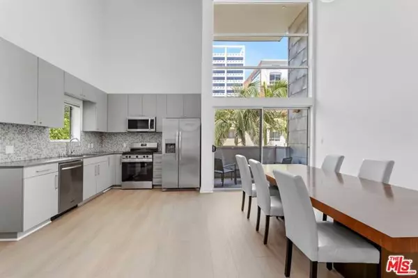 7062 Hawthorn Avenue #101, Los Angeles, CA 90028