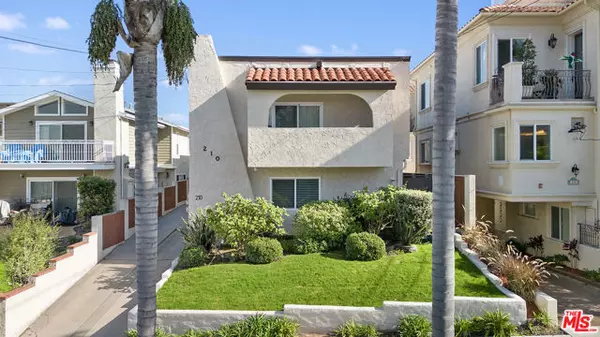 Redondo Beach, CA 90277,210 S Lucia Avenue