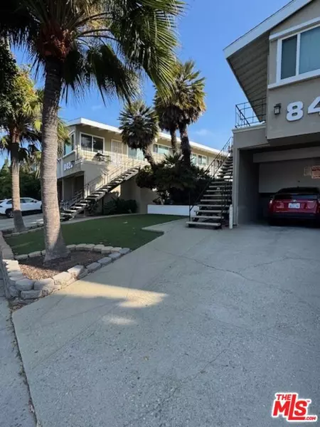 8420 Gulana Avenue, Playa Del Rey (los Angeles), CA 90293