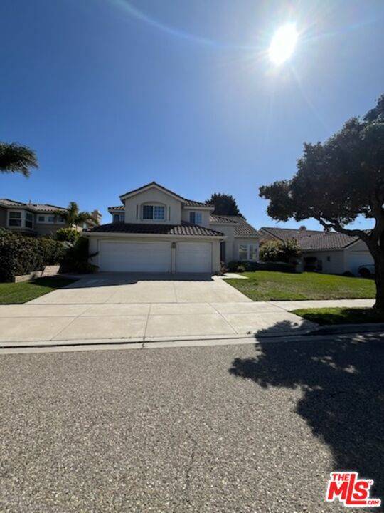 Oxnard, CA 93036,2320 Diamond Head Way