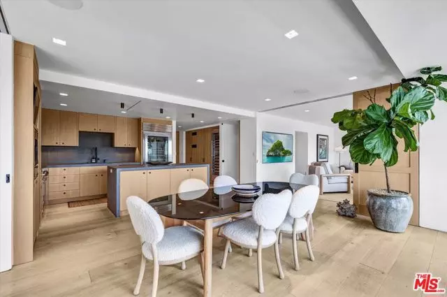 999 N Doheny Drive #PH1, West Hollywood, CA 90069