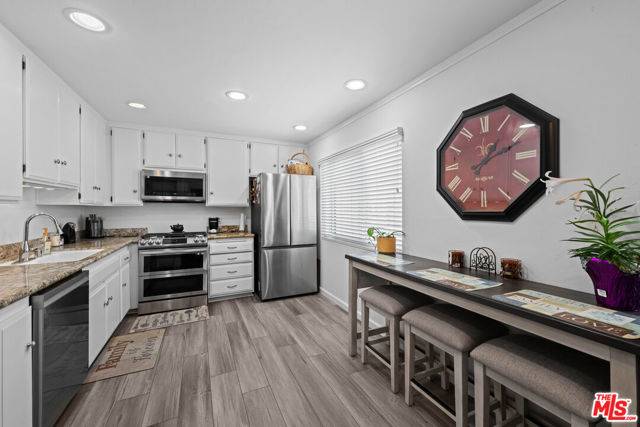 21901 Lassen Street #167, Chatsworth (los Angeles), CA 91311