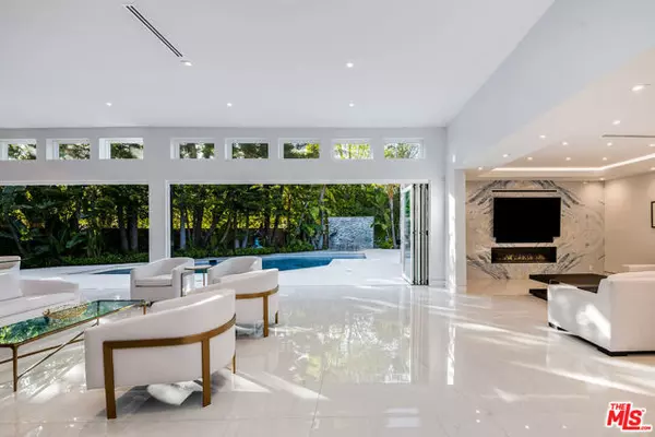Los Angeles, CA 90049,16601 Park Lane Circle