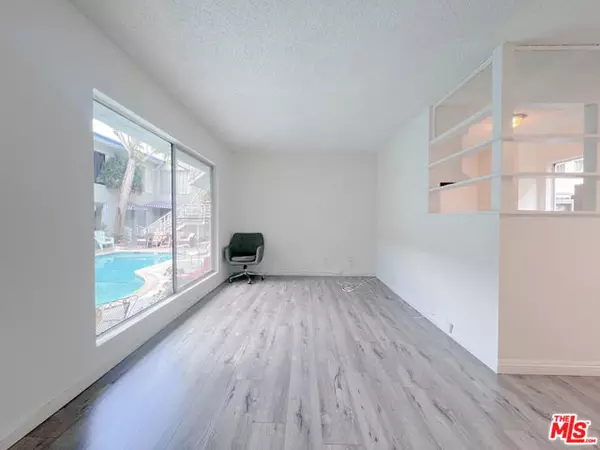 West Hollywood, CA 90069,941 N San Vicente Boulevard #9