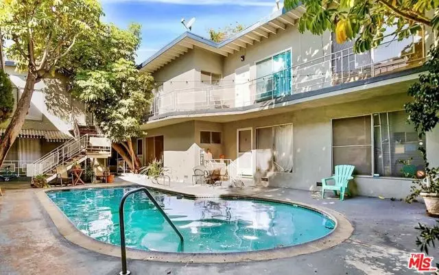 941 N San Vicente Boulevard #9, West Hollywood, CA 90069