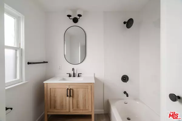 West Hollywood, CA 90069,1147 Horn Avenue #3