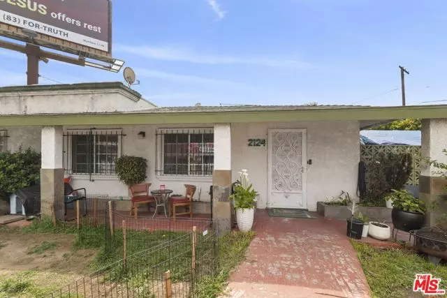 2124 W Manchester Avenue, Los Angeles, CA 90047